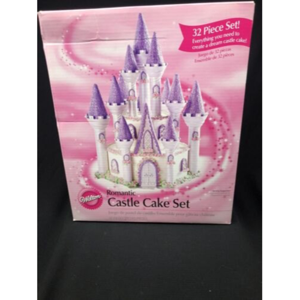 Wilton Romantic Castle Cake 32 Piece Set 301-910  2008 New Opened Box
